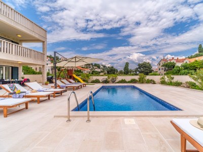 Villa Comfortable and spacious house with terrace and sea view Splitska, Brač K-23815 - Outdoor photo 79