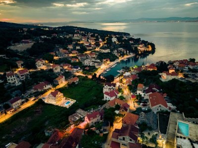 Villa Comfortable and spacious house with terrace and sea view Splitska, Brač K-23815 - Outdoor photo 84