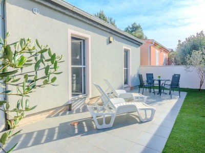 Holiday house Two bedroom house with terrace Vir - Lozice, Vir K-24524 - Outdoor photo 6