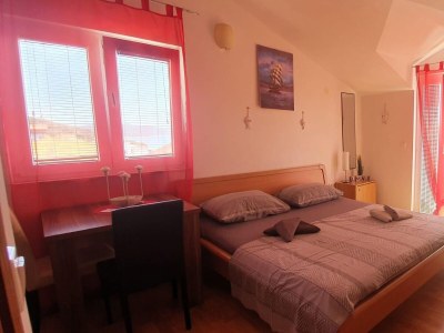 Apartment Studio flat with balcony and sea view Tisno, Murter AS-23720-c in Tisno - Apartment