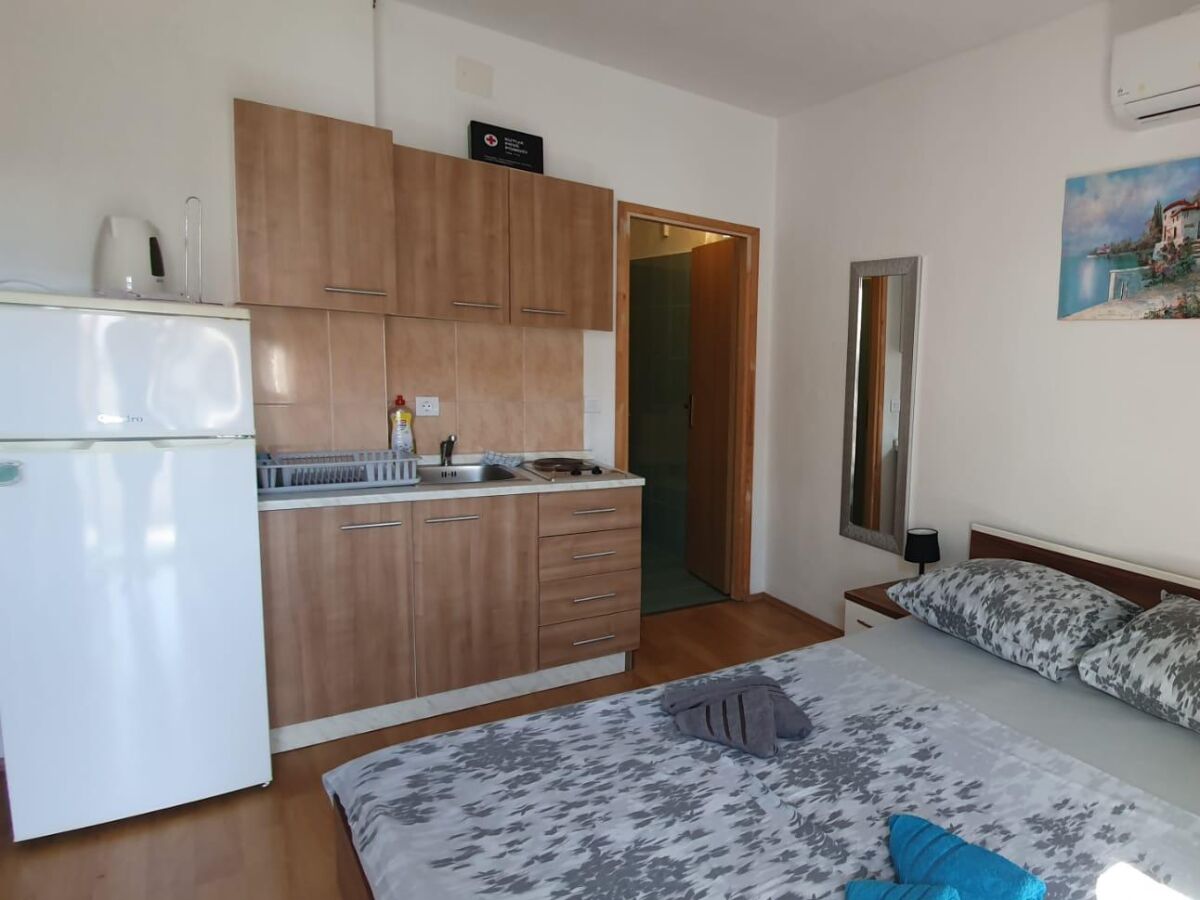 Apartment Studio flat with air-conditioning Tisno, Murter AS-23720-e