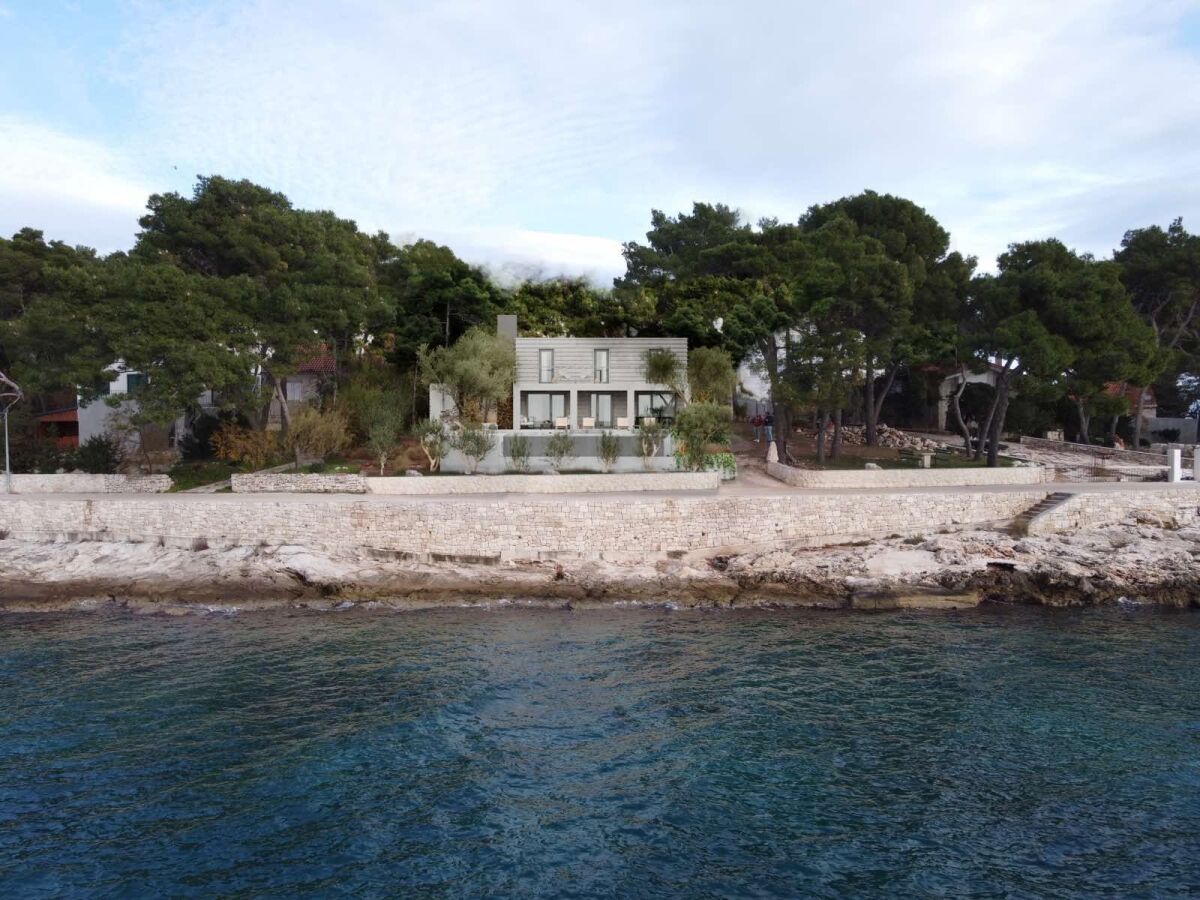 Villa Three bedroom house near beach Sumartin, Brač K-5639 - Outdoor photo 3