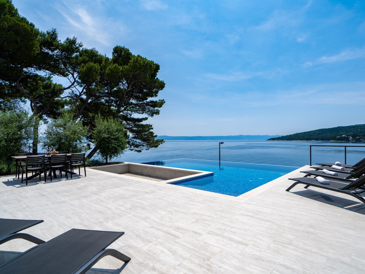 Villa Three bedroom house near beach Sumartin, Brač K-5639 - Outdoor photo 5