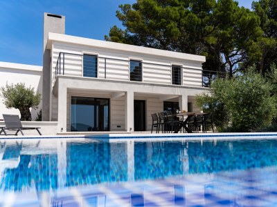 Villa Three bedroom house near beach Sumartin, Brač K-5639 - Outdoor photo 2