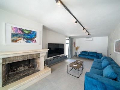 Villa Three bedroom house near beach Sumartin, Brač K-5639 - Outdoor photo 9