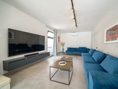 Villa Three bedroom house near beach Sumartin, Brač K-5639 - Outdoor photo 10