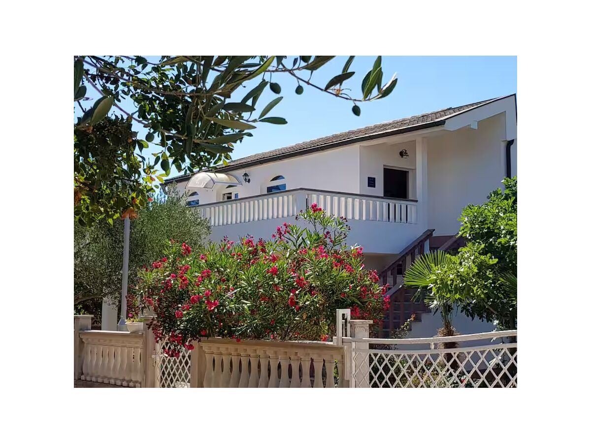 Apartment One bedroom apartment with terrace Rudina, Hvar A-23777-a - Outdoor photo 5