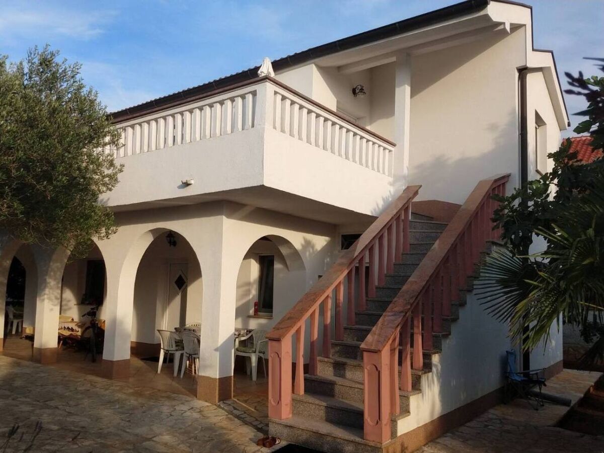 Apartment One bedroom apartment with terrace Rudina, Hvar A-23777-b