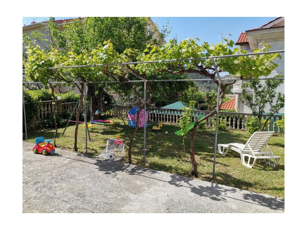 Apartment Two bedroom apartment with balcony Lopar, Rab A-23825-a - Outdoor photo 3