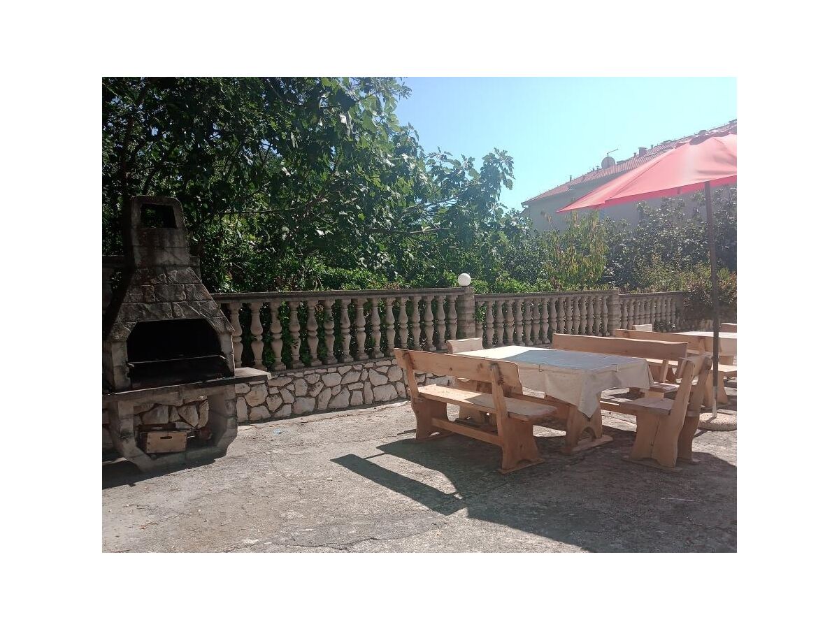 Apartment Two bedroom apartment with balcony Lopar, Rab A-23825-a - Outdoor photo 4