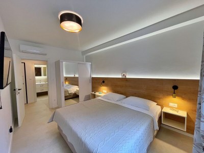 Apartment Two bedroom apartment with terrace and sea view Šilo, Krk A-21242-i - Outdoor photo 27