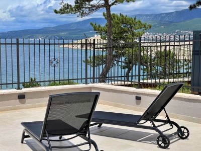 Apartment Two bedroom apartment with terrace and sea view Šilo, Krk A-21242-i - Outdoor photo 40