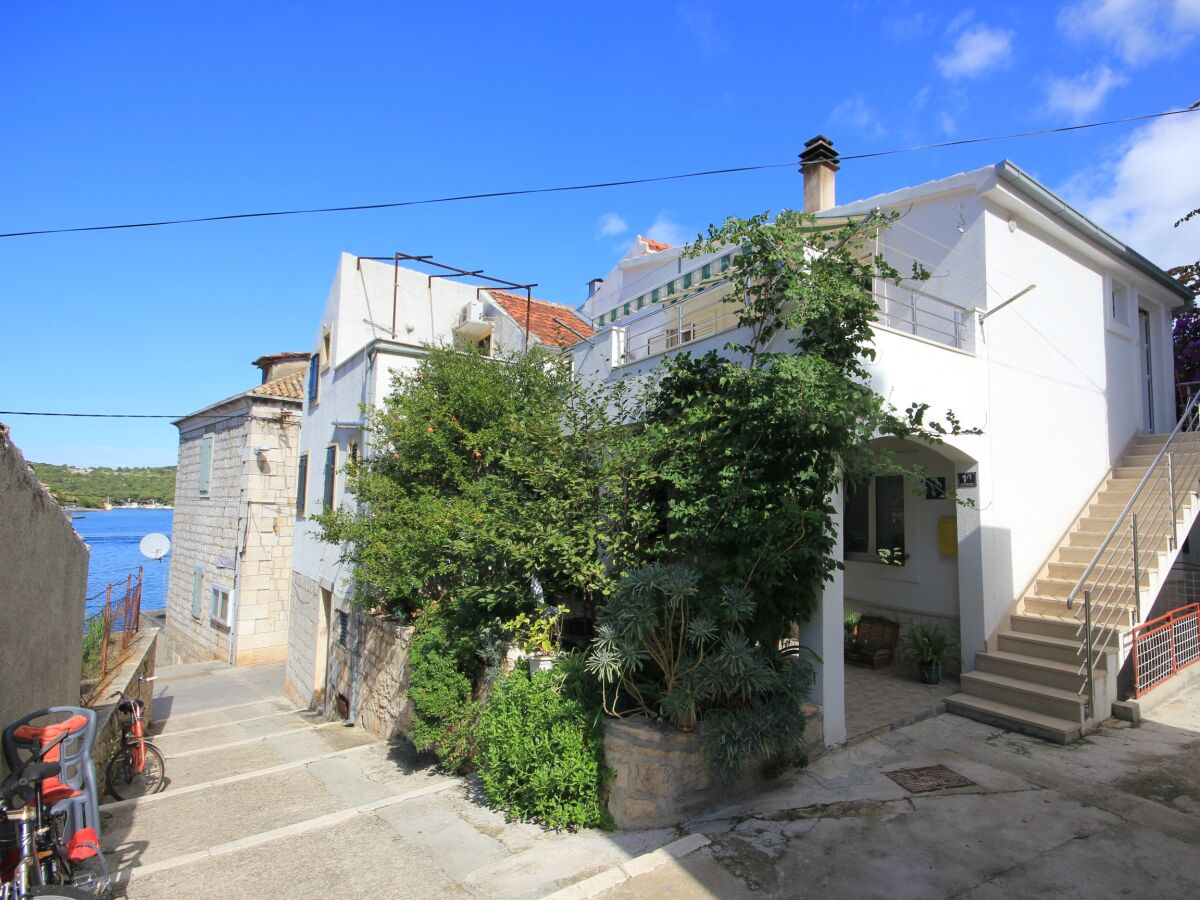 Apartment Apartments by the sea Vis - 2459 - Outdoor photo 4