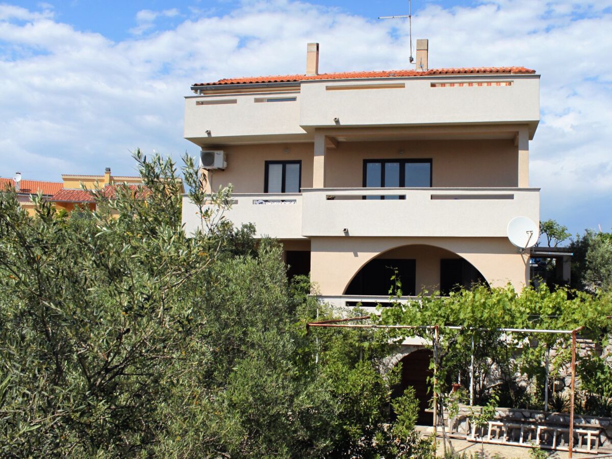 Apartment One bedroom apartment with terrace Krk A-13553-b - Outdoor photo 2