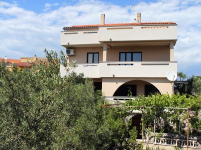 Apartment One bedroom apartment with terrace Krk A-13553-b - Outdoor photo 2