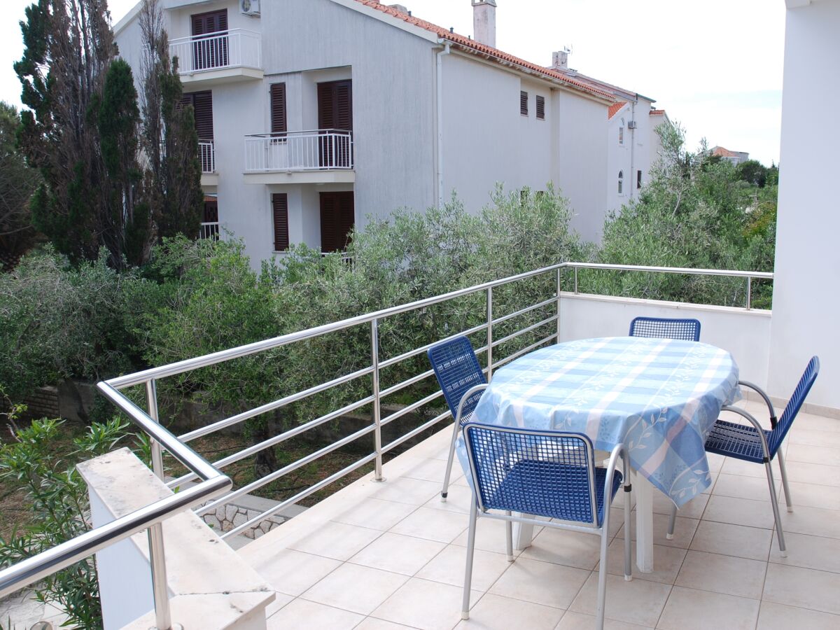 Apartment Two bedroom apartment with terrace Novalja, Pag A-3307-c