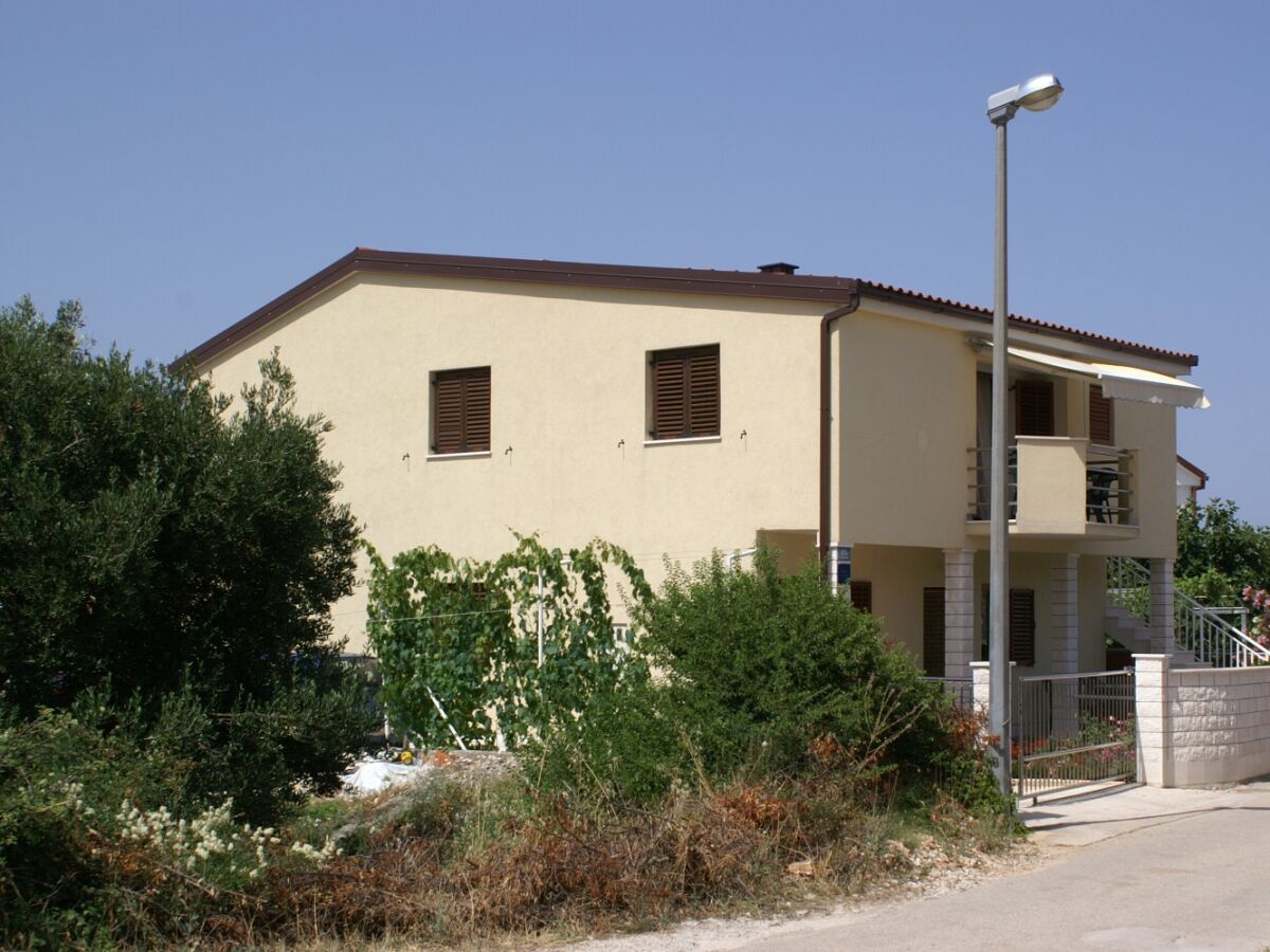 Apartment Apartments with parking space Rogoznica - 4218 - Outdoor photo 2