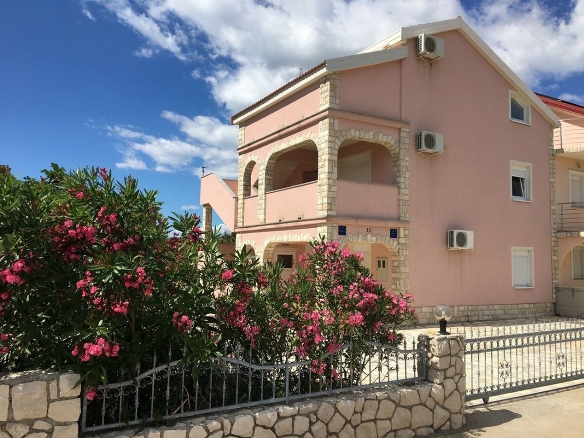 Apartment One bedroom apartment with terrace and sea view Mandre, Pag A-6507-b - Outdoor photo 2