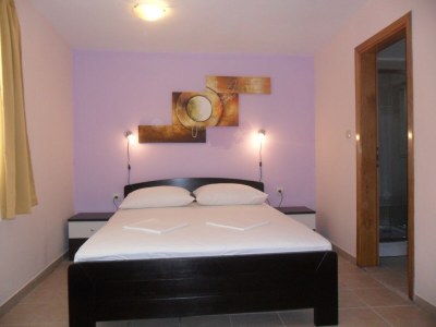 Apartment Three bedroom apartment with terrace and sea view Rogoznica A-18158-a - Outdoor photo 9