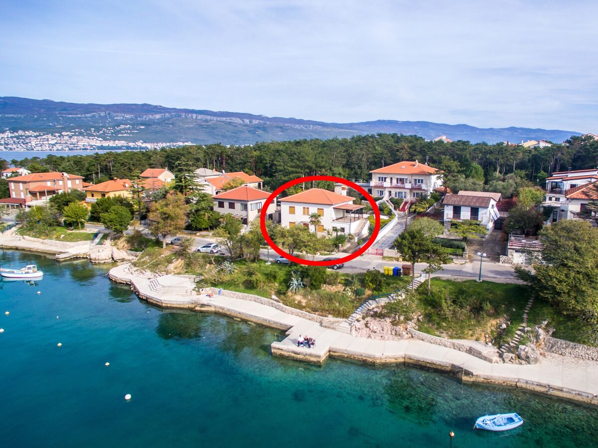 Apartment One bedroom apartment near beach Šilo, Krk A-18686-b - Outdoor photo 2