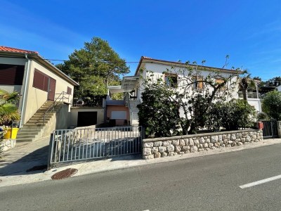 Apartment One bedroom apartment near beach Šilo, Krk A-18686-b - Outdoor photo 4