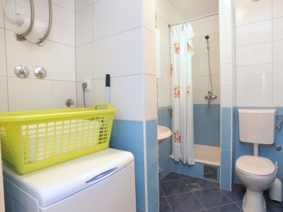 Apartment One bedroom apartment with terrace and sea view Bušinci, Čiovo A-18800-a - Outdoor photo 18