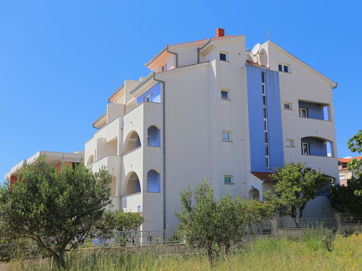 Apartment One bedroom apartment with terrace Bušinci, Čiovo A-18800-c - Outdoor photo 3