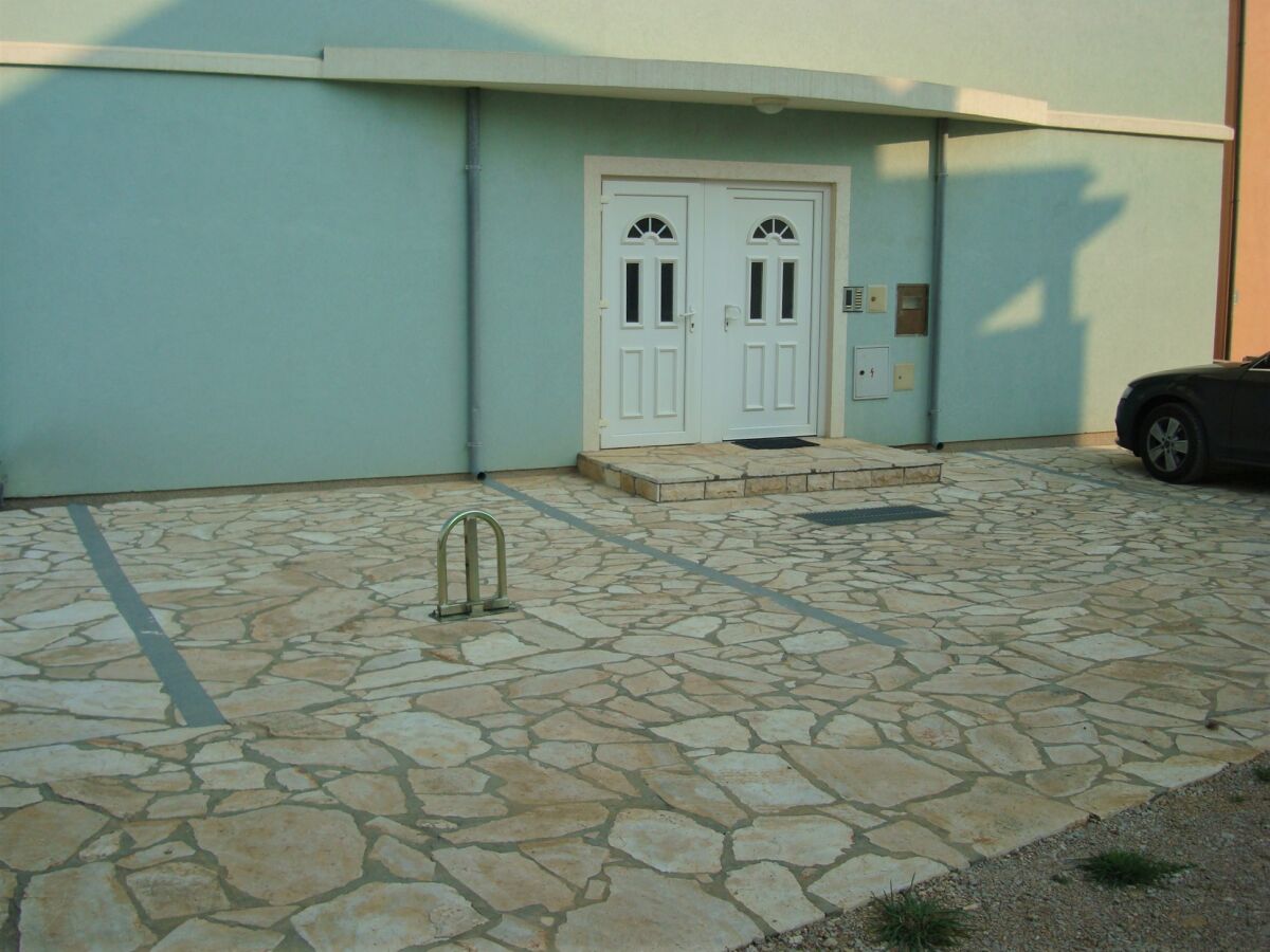 Apartment One bedroom apartment with terrace Baška, Krk A-18880-a - Outdoor photo 2