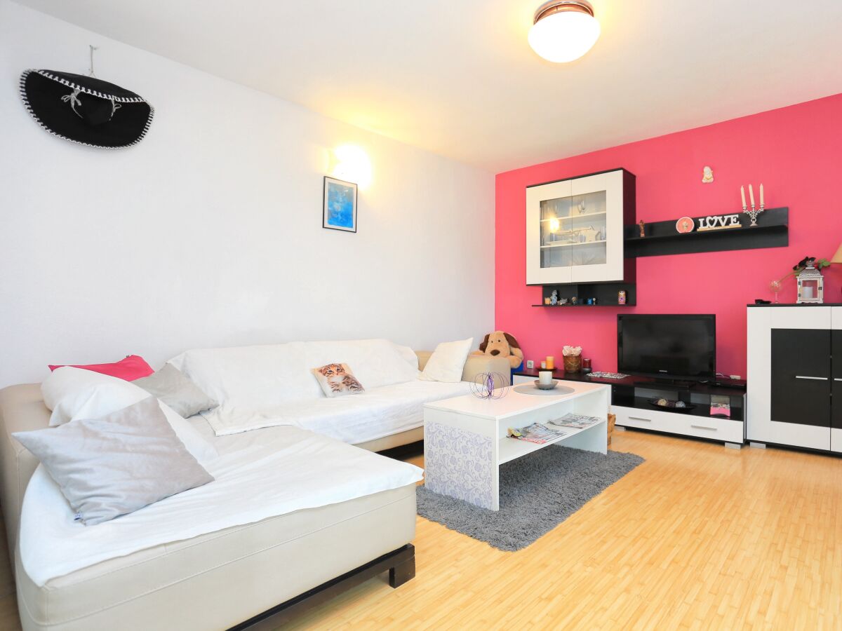 Apartment Apartments with parking space Kaštel Kambelovac, Kaštela - 15885