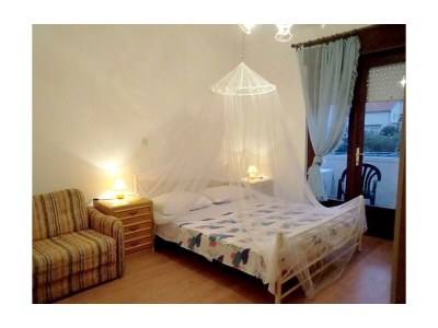 Apartment Three bedroom apartment with terrace and sea view Banjol, Rab A-16645-b - Outdoor photo 7