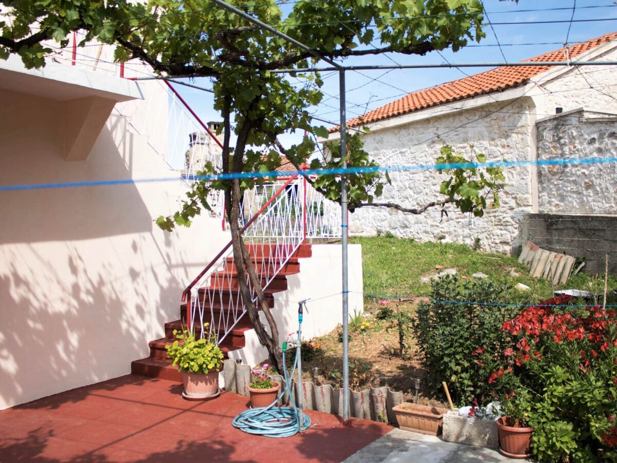 Apartment One bedroom apartment with terrace Lukoran, Ugljan A-17391-a - Outdoor photo 3