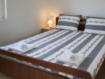 Apartment One bedroom apartment with terrace Lukoran, Ugljan A-17391-a - Outdoor photo 8