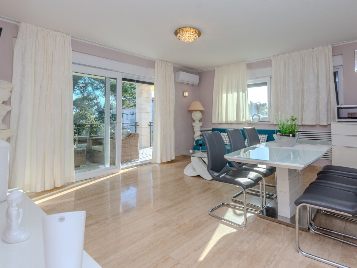 Apartment Two bedroom apartment with terrace Vir A-18519-a