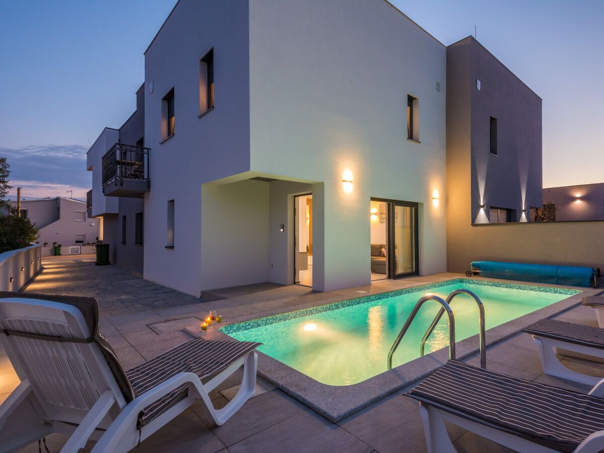 Apartment Two bedroom apartment with terrace Vir A-18522-c