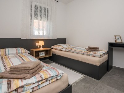 Apartment Two bedroom apartment with terrace Vir A-18522-c - Outdoor photo 28