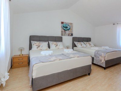 Apartment Two bedroom apartment with terrace and sea view Vir A-18523-a - Outdoor photo 12