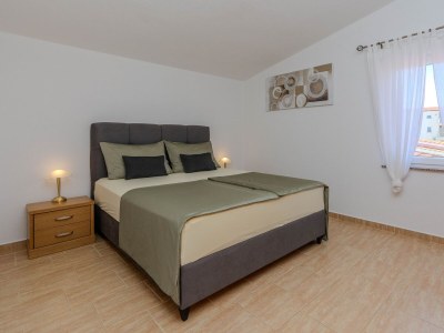 Apartment Two bedroom apartment with terrace and sea view Vir A-18523-a - Outdoor photo 14