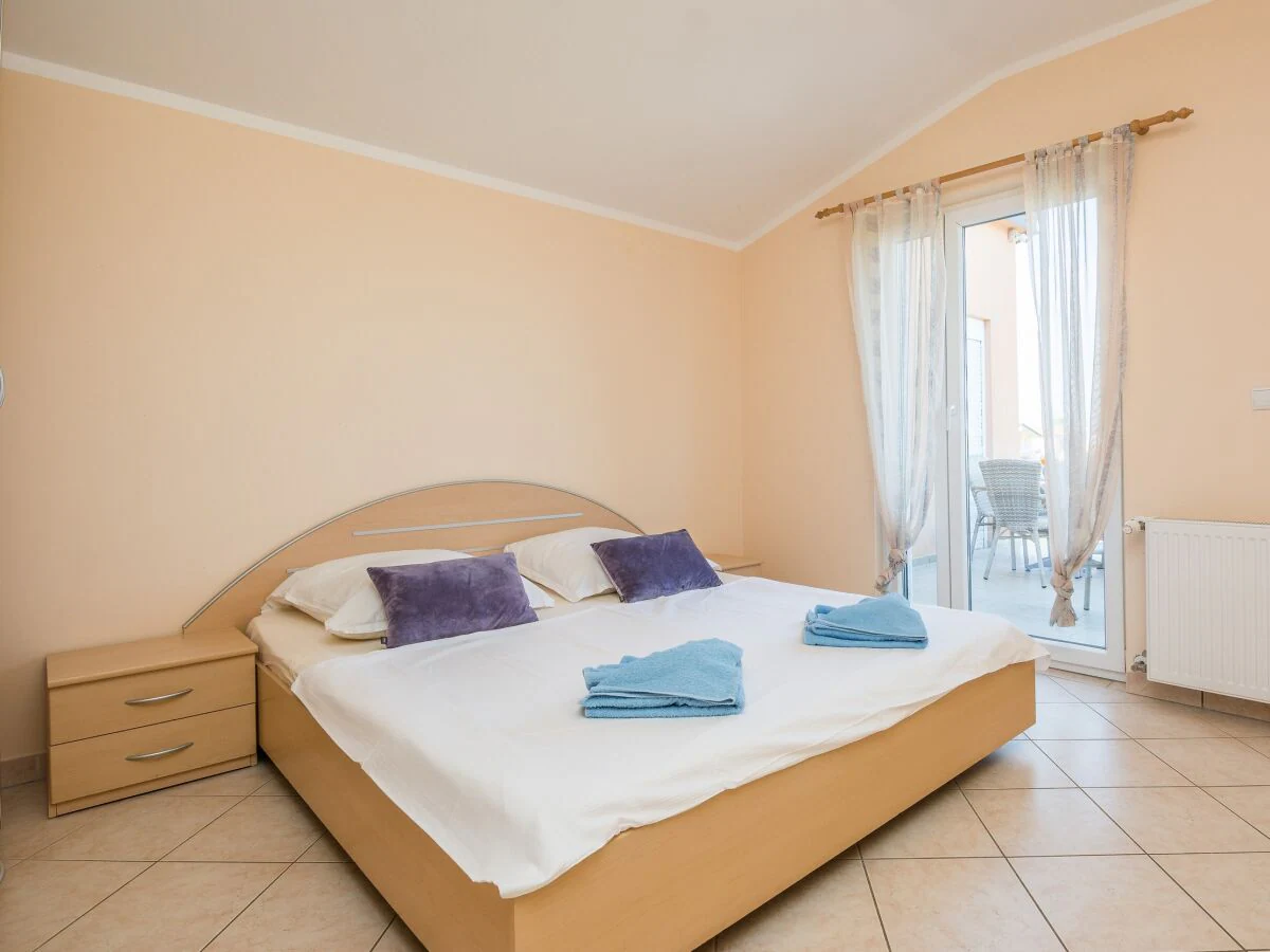 Apartment One bedroom apartment with air-conditioning Vir A-20201-a