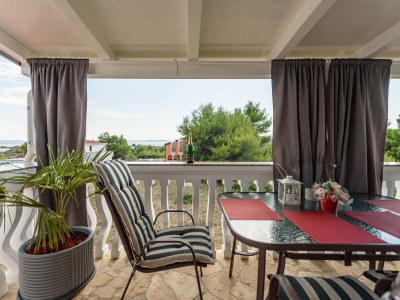Apartment One bedroom apartment with terrace and sea view Vir - Torovi - Vir - Pedinka, Vir A-18577-a - Outdoor photo 17