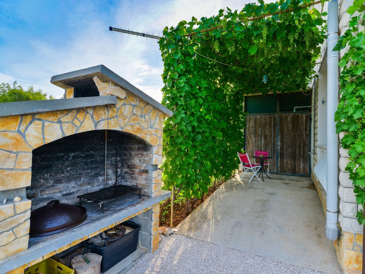 Apartment Two bedroom apartment with terrace Vir - Torovi - Vir - Pedinka, Vir A-18577-b - Outdoor photo 4