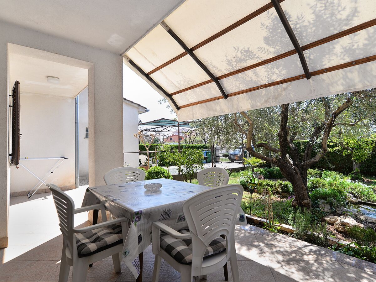 Apartment Apartments with parking space Valbandon, Fažana - 20706