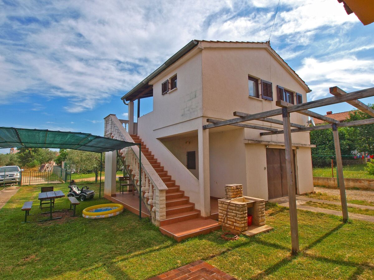 Apartment Two bedroom apartment with balcony Peroj, Fažana A-20731-c - Outdoor photo 4