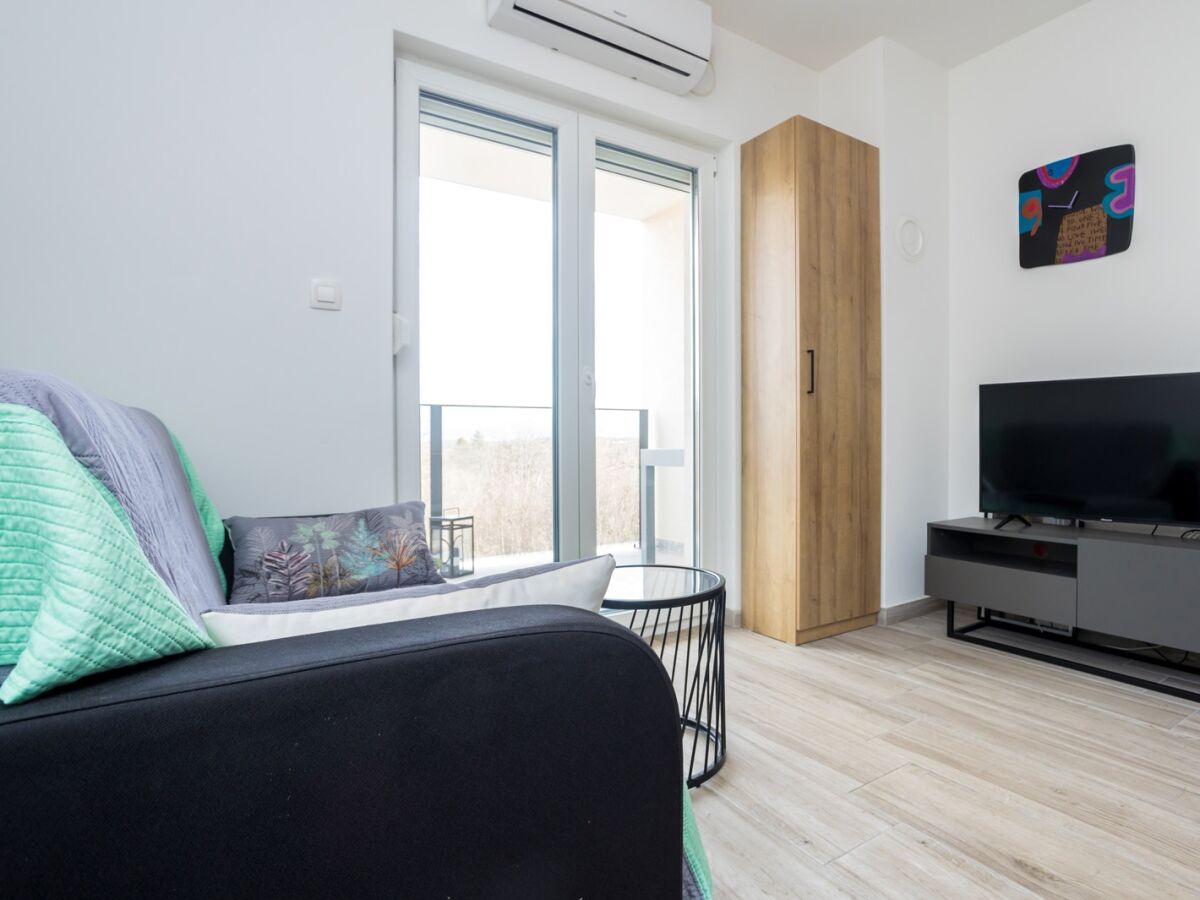 Apartment Two bedroom apartment with balcony Soline, Krk A-20895-a - Outdoor photo 3