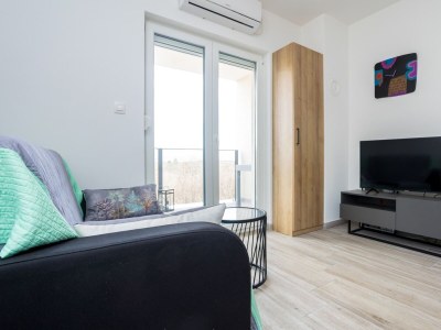 Apartment Two bedroom apartment with balcony Soline, Krk A-20895-a - Outdoor photo 3