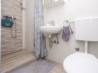 Apartment Two bedroom apartment with balcony Soline, Krk A-20895-a - Outdoor photo 16