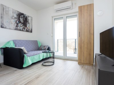 Apartment Two bedroom apartment with balcony Soline, Krk A-20895-a - Outdoor photo 18