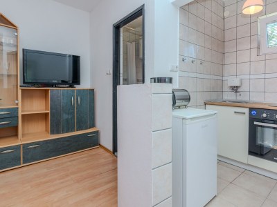 Apartment Two bedroom apartment with balcony Vir A-23519-a - Outdoor photo 8