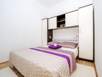 Apartment One bedroom apartment with balcony and sea view Vrsi, Zadar A-23537-b - Outdoor photo 9