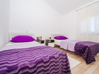 Apartment Two bedroom apartment with balcony and sea view Vrsi, Zadar A-23537-c - Outdoor photo 6