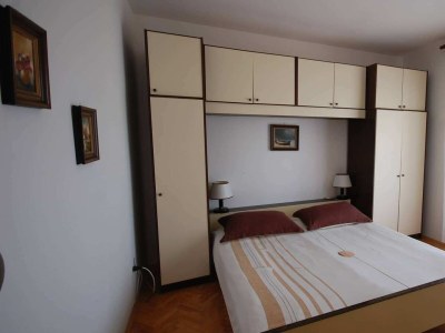 Apartment Three bedroom apartment with terrace Njivice, Krk A-21869-a - Outdoor photo 8